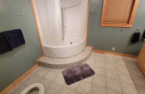 Superior Other | Spacious Home Retreat with acres to explore!