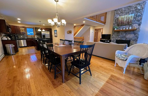 Bretton Woods House | Spacious home, ski views, pool table, foosball, privacy, steps to Mt Wash Hotel and dog friendly!