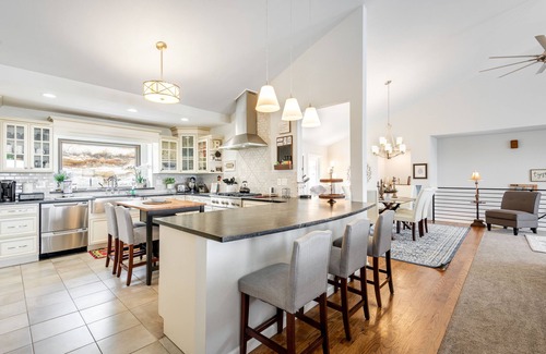 Northwest Colorado Springs House | Spacious home with gorgeous mountain views, private deck, WiFi & W/D