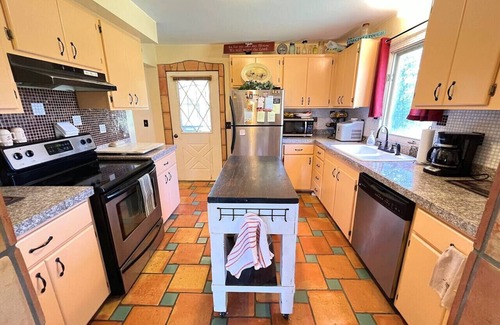 Dammeron Valley House | Spacious Home w/Room to Run!