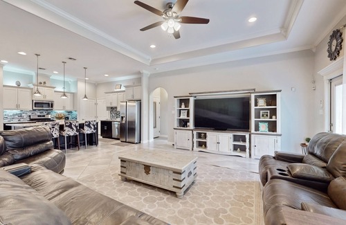 South Side House | Spacious home with enclosed yard & near attractions