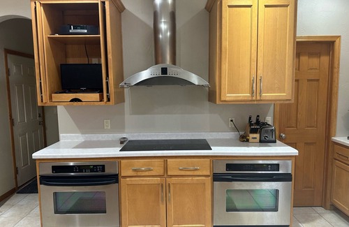 Appleton House | Spacious home with backyard, shuffle board, outdoor play area
