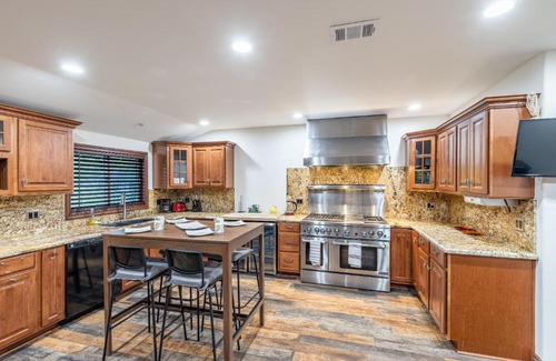 Northridge House | Spacious Home with Garden & Pool