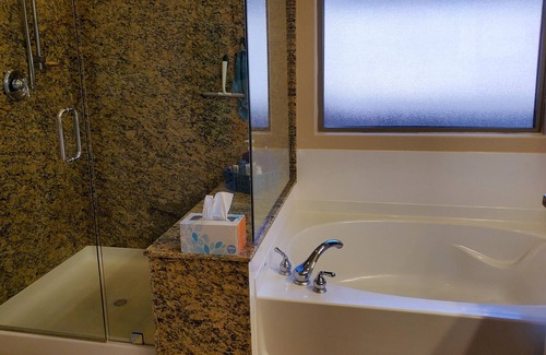 Garden Trails House | Spacious Home With Private Pool Close To Sports And Shopping Activities