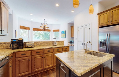 Jonestown House | Spacious home with scenic balcony views and fenced in yard