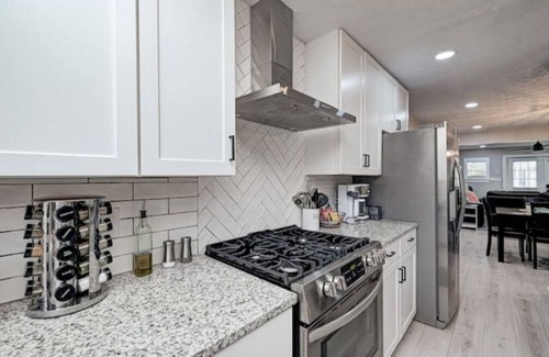 Fountain Square House | Spacious home with a Hot Tub- Updated 3 bed!