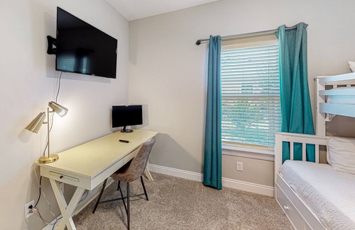 Panama City House | Spacious home with a yard, grill, W/D, and AC - prime location & dog-friendly