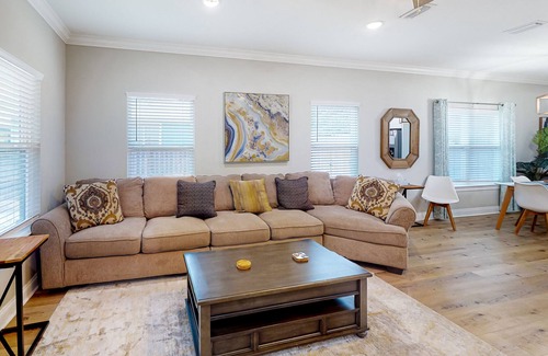 Panama City House | Spacious home with a yard, grill, W/D, and AC - prime location & dog-friendly
