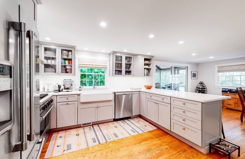 Vineyard Haven House | Spacious Home with Beautiful Yard, Deck, Free WiFi, W/D, & Outdoor Shower