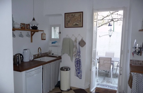 Bargemon Apartment | Spacious, Homely Apartment in Mountain Village with 2 Large Outside Terraces