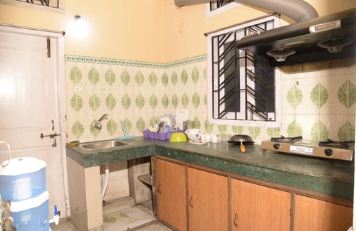 Hatigaon Apartment | Spacious Homestay amidst Nabagraha Hills
