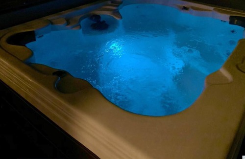 Hensonville House | Spacious, Hot Tub, Close to Windham + Hunter Mtns!