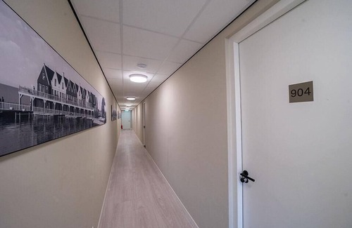 Uitdam House | Spacious hotel room with 2 bedrooms and 2 bathrooms