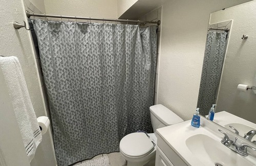 Northeast El Paso House | Spacious House 3bedrooms Near Fort Bliss, Back Yard