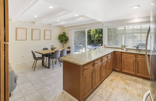 West Carson House | Spacious House, Central, All Amenities