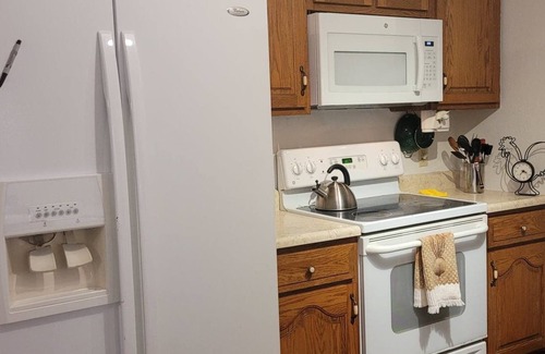 St. Clair House | Spacious House Centrally Located to many attractions