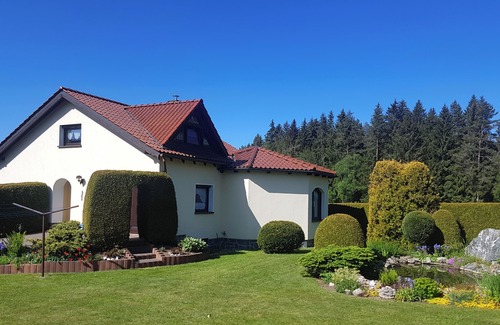 Muldenhammer House | spacious house close to woods