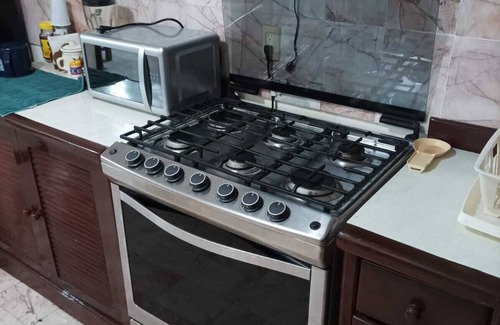 Coatzacoalcos House | Spacious house for 10, air conditioning and roku tv in each bedroom