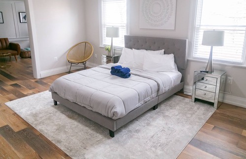 East Orange House | Spacious House, Free Parking+15 min EWR, 3BR 3Bath