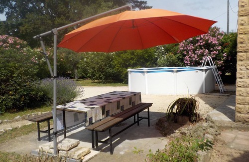 Cornillon Apartment | Spacious house in a peaceful setting between Ardèche and Provence in Goudargues