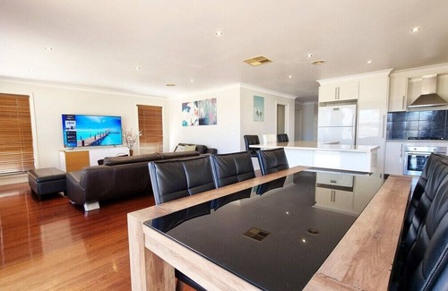St. Albans House | Spacious house in St Albans