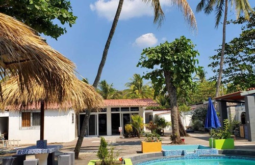 Playa San Diego House | Spacious house in brilliant La Libertad with WiFi and AC
