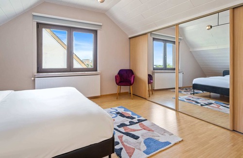 Kehlen Apartment | Spacious House in Kehlen ID182