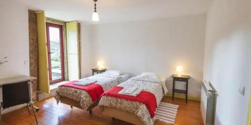 Maceira Apartment | Spacious House in Seia with Stunning Mountain Views, 150 m²