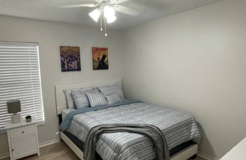 Florida Pines House | Spacious House near Dining and Attractions!