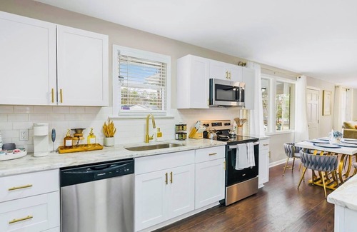 Southeast Raleigh House | Spacious House near Downtown Raleigh and Dorothea Dix Park