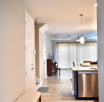 Myrtle Beach Apartment | Spacious House near the Beach 300