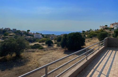 Anavyssos House | Spacious House, next to Best Beaches near Athens.