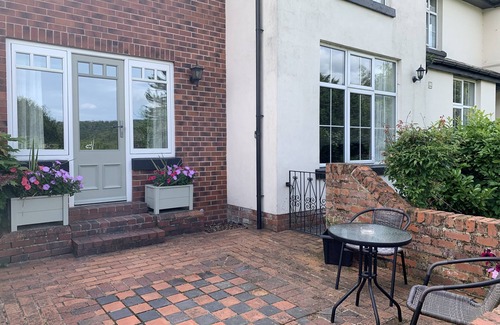 Ambergate House | Spacious house on the edge of the Peak District