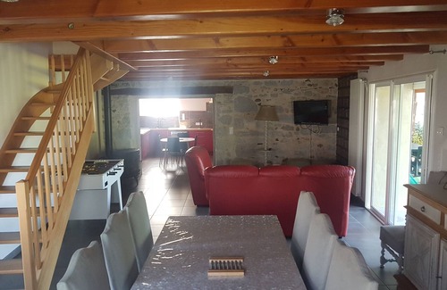 Noailhac Bed & Breakfast | Spacious house quiet countryside