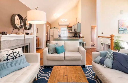 West Hyannisport House | Spacious house steps to Craigville beach! Perfect for family get togethers!