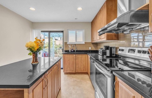 Fraserview House | Spacious house suit for family reunion and vacation