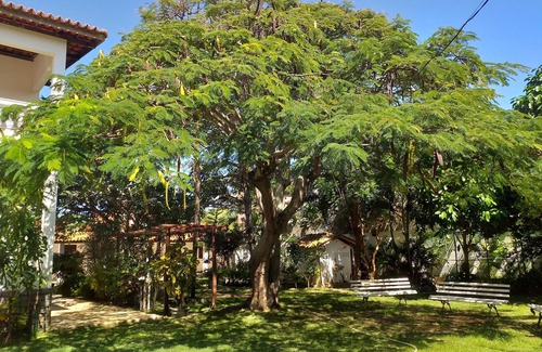 Ipitanga House | Spacious house to gather family and friends, beach, barbecue, pool and green area