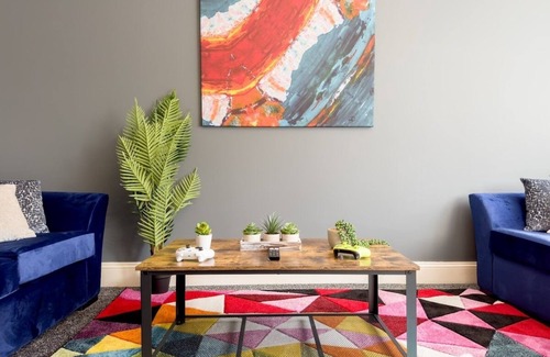 Patchway House | Spacious House w/Game Room in Bristol w/Parking