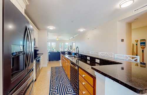 Mexico Beach House | Spacious House with Shared Pool & Bay Views - Perfect for Relaxation