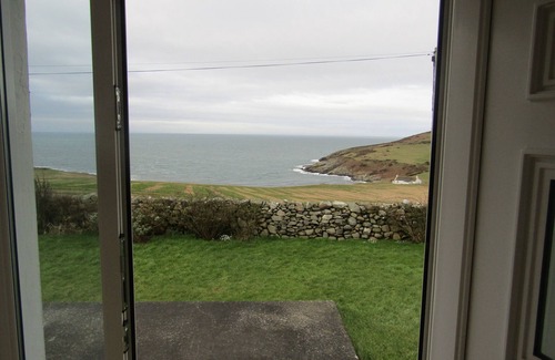 Drummore House | Spacious House With Amazing Sea View