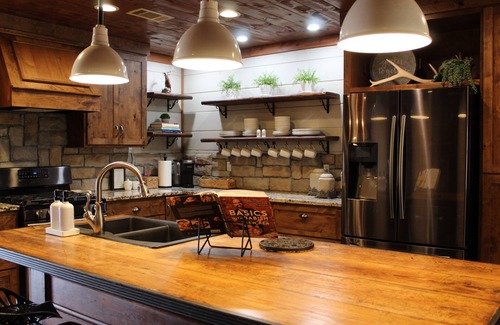 Talihina House | Spacious house with amazing mountain views in the Potato Hills