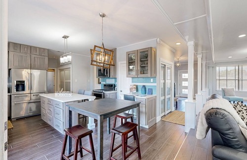 Travis Settlement House | Spacious house with full kitchen, private pool, big patio, fire pit and casita