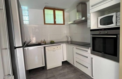 Simandres House | Spacious house with large garden and parking 20 min from Lyon