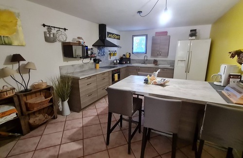 Puyvert Villa | Spacious house with pool terrace and enclosed grounds