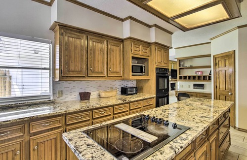 Houston House | Spacious Houston Getaway ~ 23 Mi to Downtown!