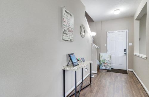 Houston House | Spacious Houston Home with Pool Access, Fenced Yard!