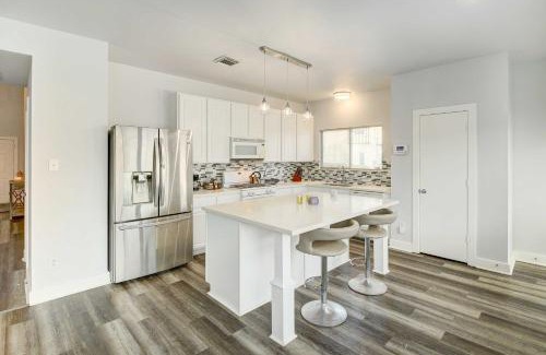 Central Southwest House | Spacious Houston Home with Private Yard and Fire Pit!