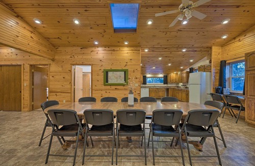 Partridge House | Spacious Kansas Retreat: On-Site Disc Golf!