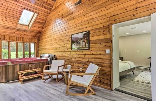Town of Marbletown House | Spacious Kingston Home with Spa Room & Hot Tub!