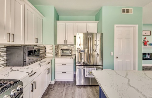 Lake Elsinore House | Spacious Lake Elsinore Home w/Pool & Hot Tub!